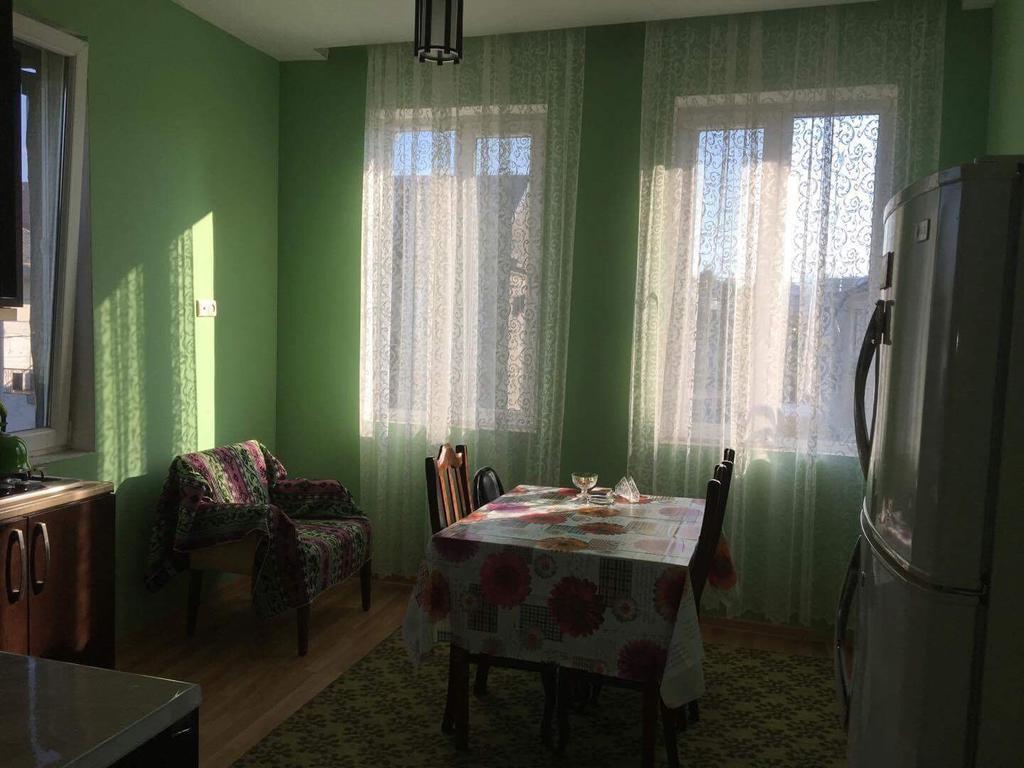 Homestay Izolda Batumi Exteriör bild